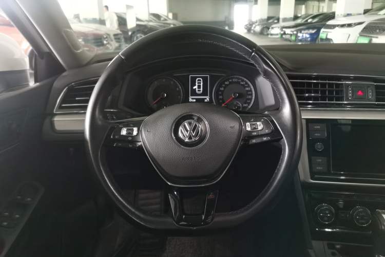 Used Volkswagen Lamando 2019 280TSI DSG Comfort Edition China V Standard Steering Wheel