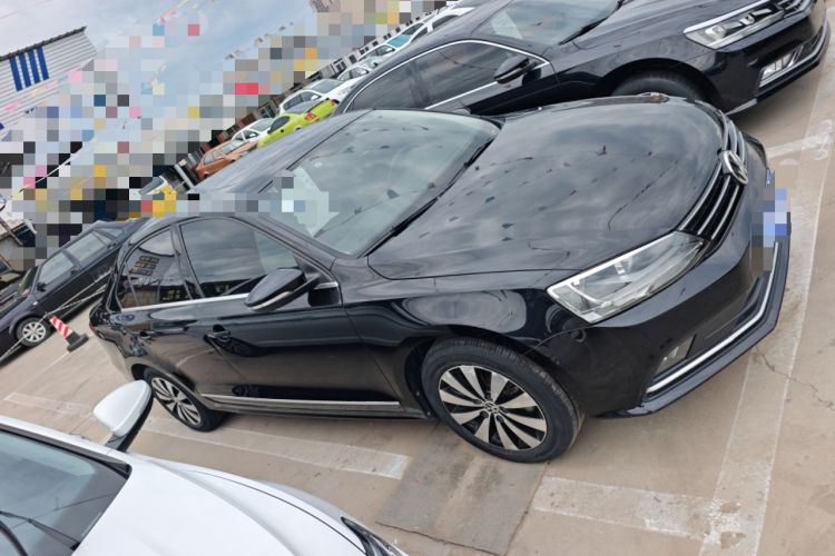 Used Volkswagen Sagitar 2017 230TSI Automatic Comfort Version
