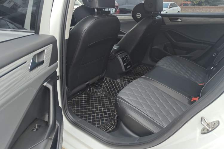 Used Volkswagen Sagitar 2023 300TSI DSG Excellence Edition Left Rear Seat