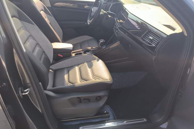 Used Volkswagen Tayron GTE Plug-in Hybrid 2020 1.4T Luxury Model Interior 1