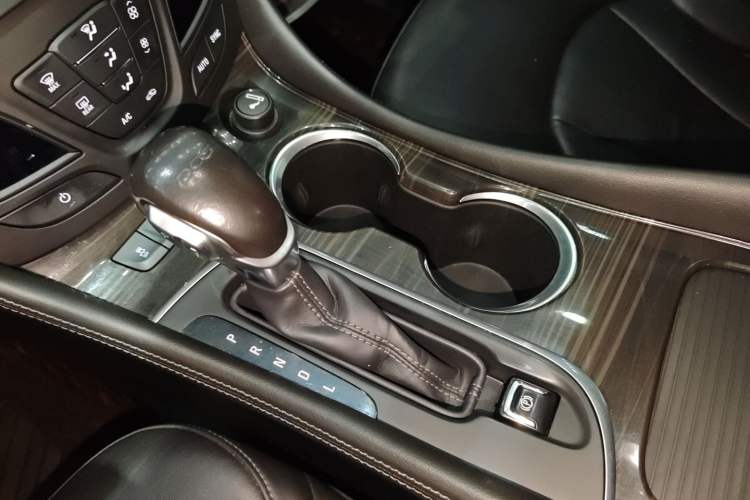 Used Buick Envision 2019 20T Two-Wheel Drive Elite Version China VI Standard
