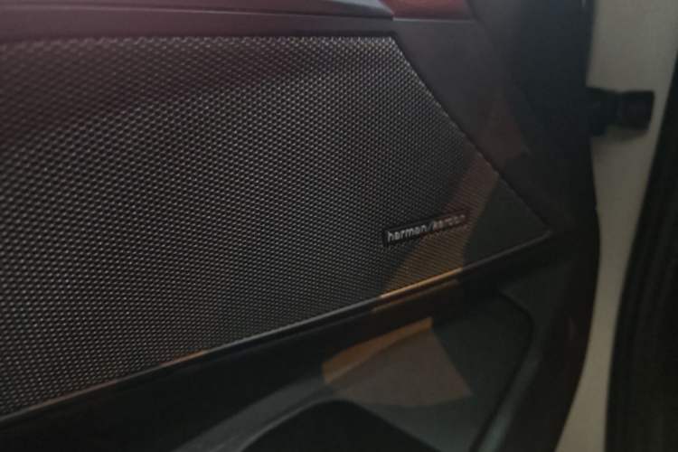 Used BMW 3 Series 2024 325i M Sport Night Edition Package Interior 5