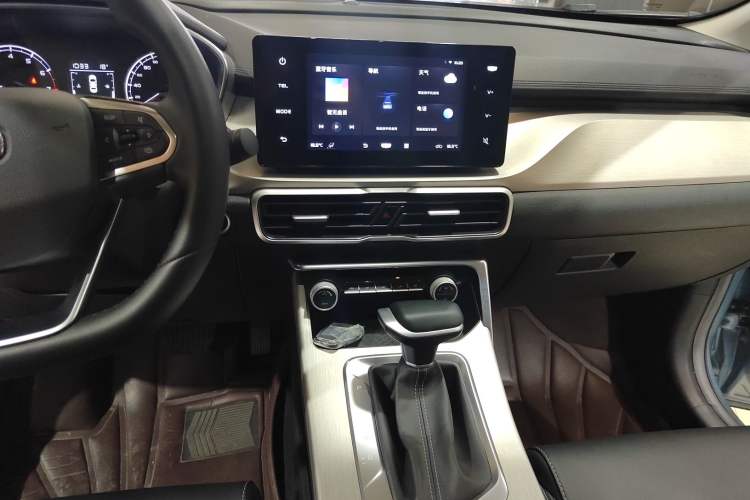 Used Geely Auto Coolray 2025 1.5L CVT Super Edition Audio And AC Panel