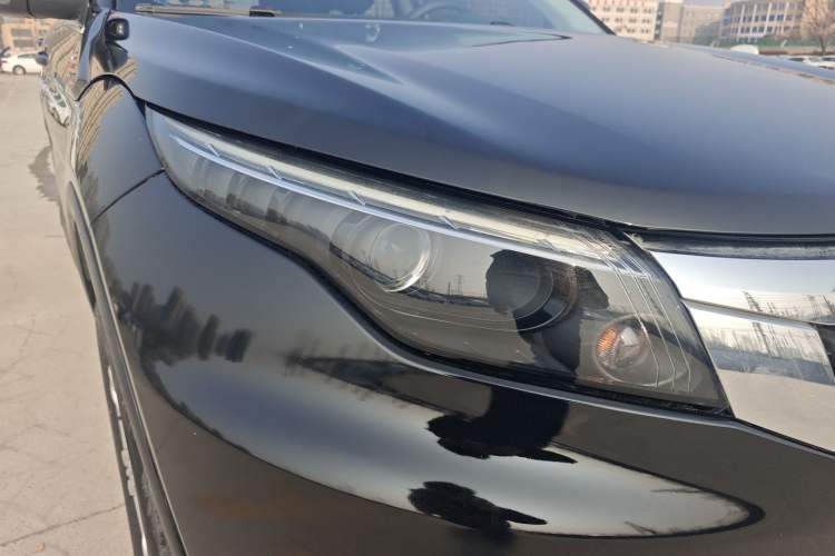 Used Qoros 5 2018 Revised Version 1.6T Automatic Leading Edition