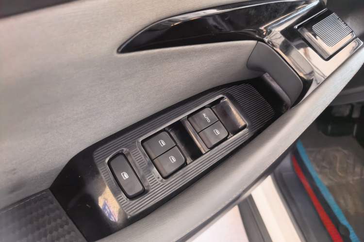 Used Baojun RS-3 2020 1.5L CVT 24-Hour Online Luxury Edition Interior 1