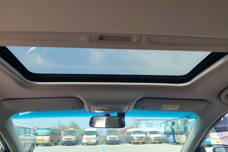 Used Chevrolet Monza 2021 320 Automatic Enjoyment Sunroof Edition Headliner