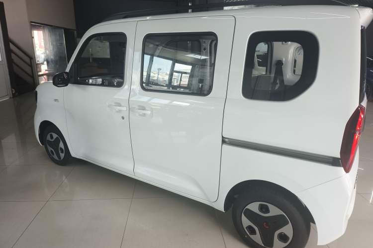 Used Wuling Zhiguang New Energy 2025 Comfort Model