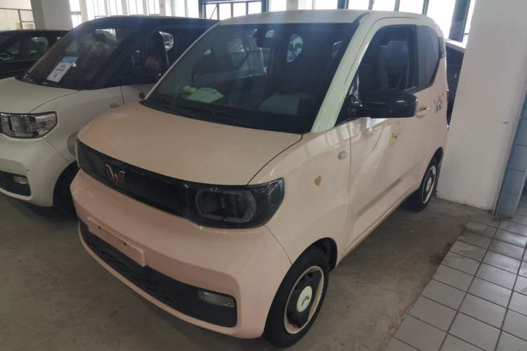 Used Wuling Hongguang MINIEV 2021 Macaron Fashion Model Lithium Iron Phosphate