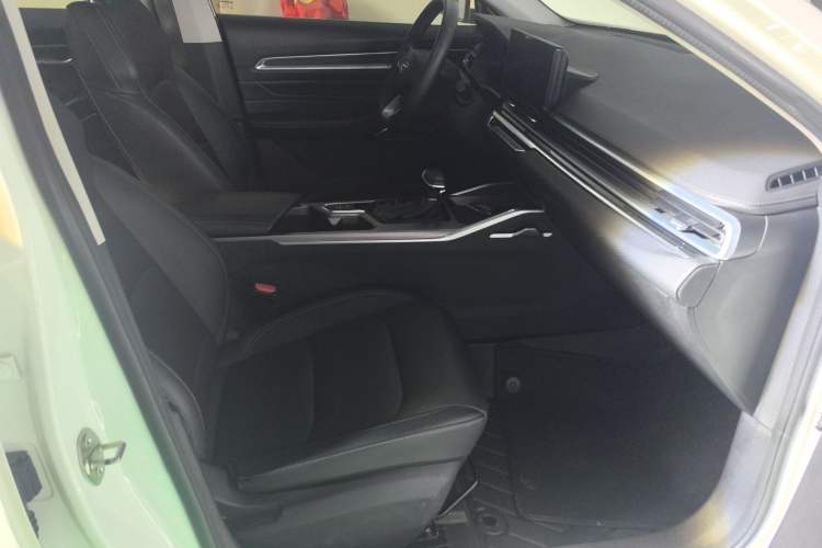 Used Geely Auto Emgrand 2022 4th Generation 1.5L CVT Luxury Model
