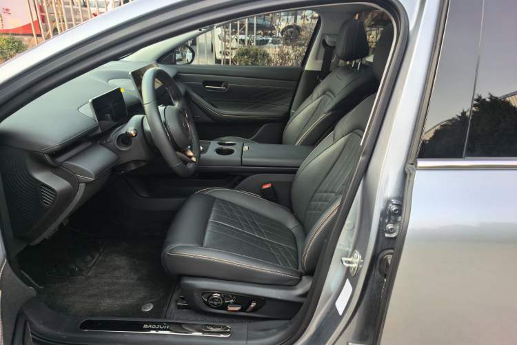 Used Baojun Enjoy 2025 All-Electric 600km Luxury Edition