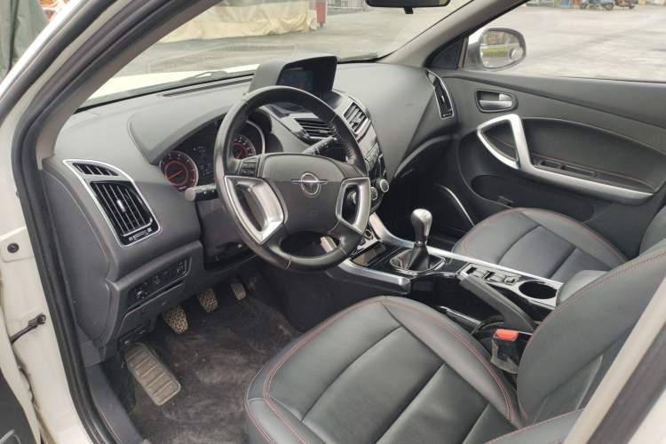 Used Haima S5 2017 Strong-Performance Version 1.5T Manual Luxury Model Driver Seat