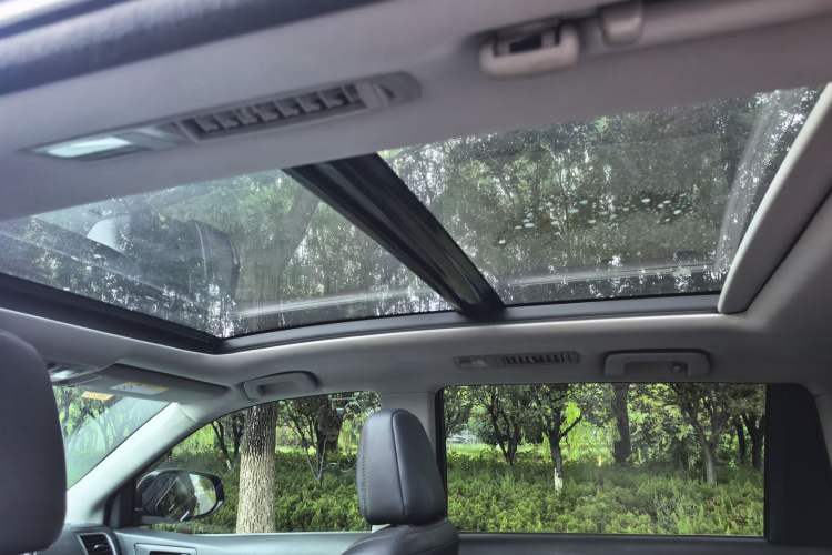 Used Toyota Highlander 2017 2.0T Two-Wheel Drive Luxury Edition 7 Seats
