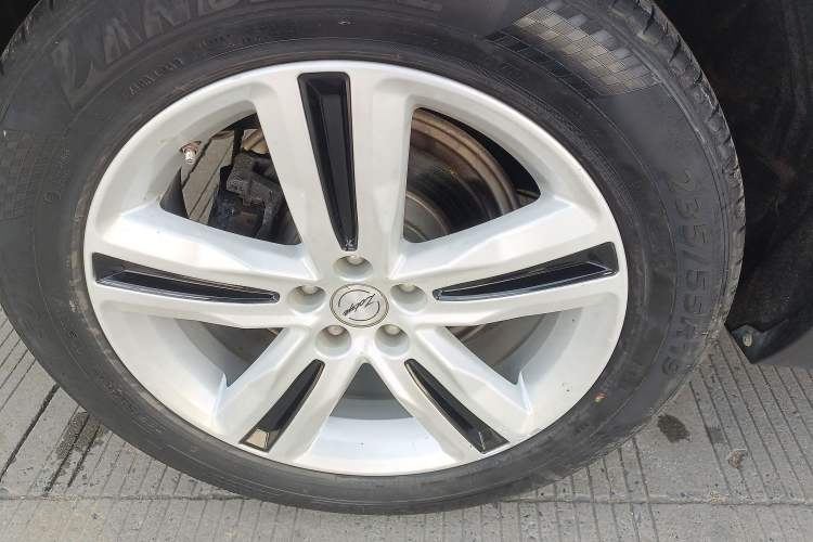 Used Zotye T700 2017 1.8T Dual-Clutch Prestige Model
