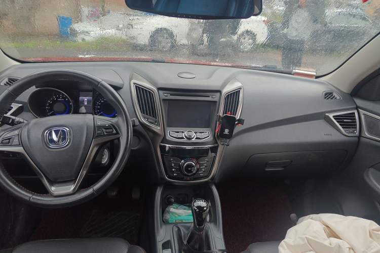 Used CHANGAN CS75 2014 2.0L Manual Luxury Version China V Standard
