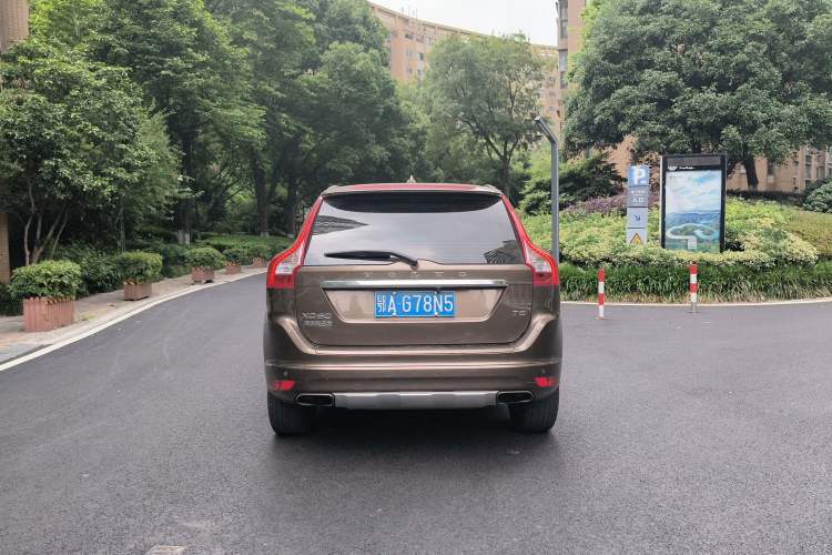 Used Volvo XC60 2016 T5 Smart Upgrade Model
