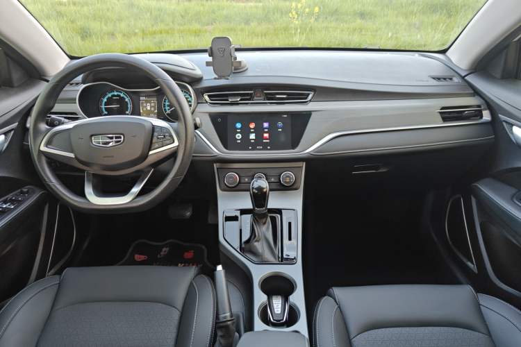 Used Geely Auto Emgrand 2021 UP 1.5L CVT Comfort Model Interior 4