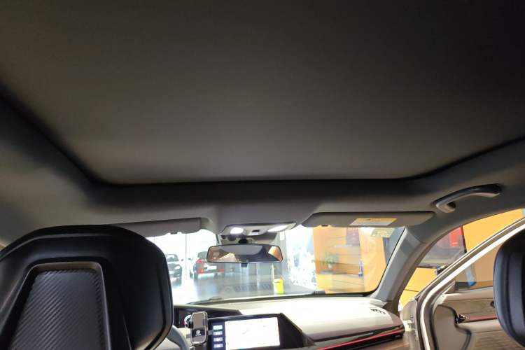 Used CHANGAN UNI-V 2022 1.5T Prestige Version Headliner