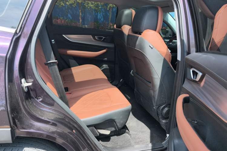 Used Chery Tiggo 8 PLUS 2021 290TGDI DCT Luxury Edition Interior 2