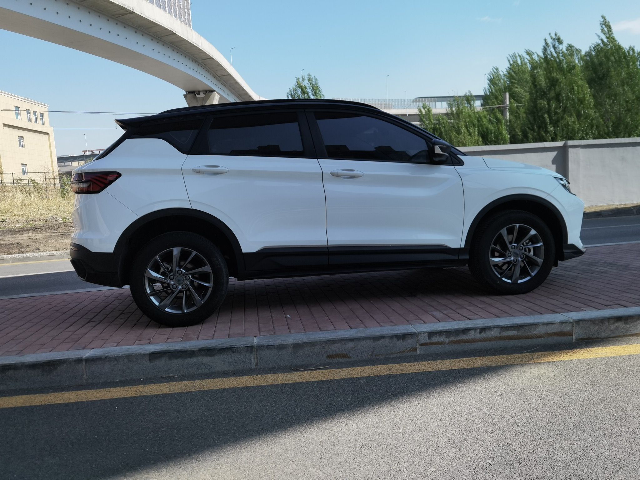 Geely Auto Coolray 2024 1.5T DCT Longteng Edition — снимка 7