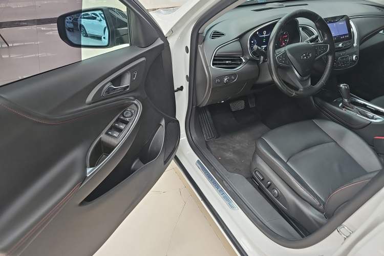 Used Chevrolet Malibu XL 2019 Redline 550T Automatic RuiLian Edition Driver Seat