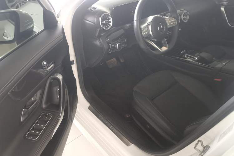 Used Mercedes-Benz A-Class 2021 A 200 L Sport Sedan Fashion Model