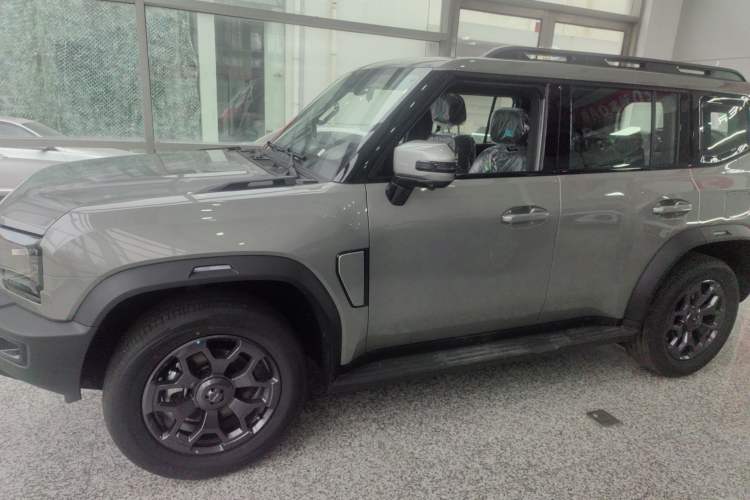 Used JETOUR Traveler 2026 Model 2.0TD XWD Discovery Exterior 5