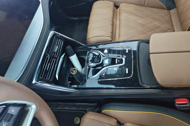 Used BYD Tang New Energy 2021 DM 2.0T Four-Wheel Drive High-Performance Flagship Model
