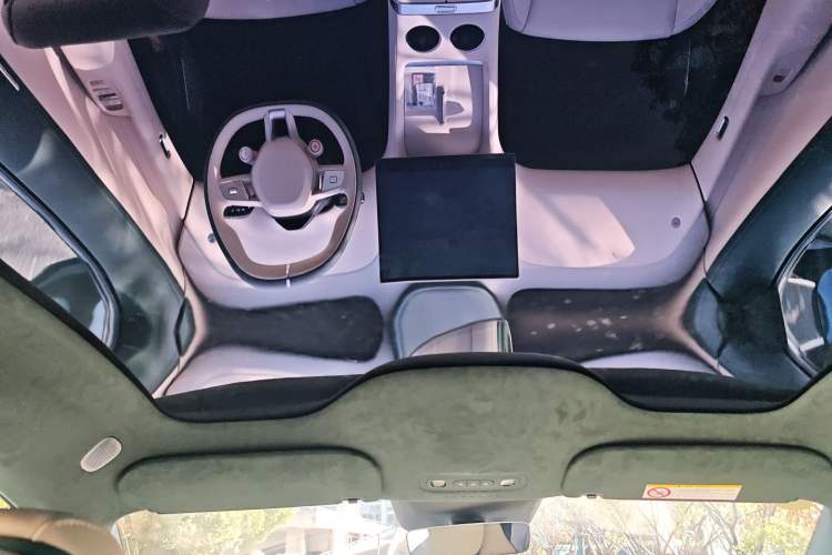 Used Xiaomi Auto YU7 2025 Ultra-Long Range High-Performance All-Wheel-Drive Max Edition