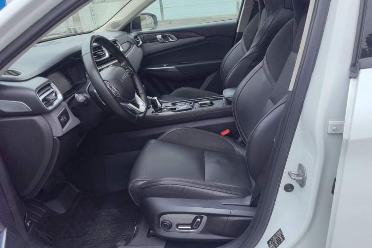 Used Lynk & Co 02 2018 1.5T DCT Two-Wheel Drive Pro Version China V Emission Standard
