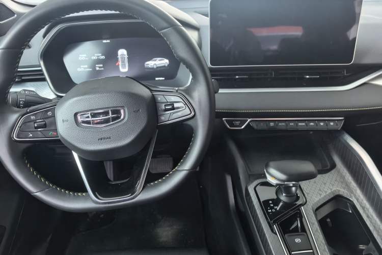 Used Geely Auto Preface 2023 1.5TD Kunlun Edition Interior 4