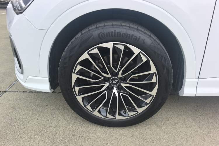 Used Audi Q3 2020 35 TFSI Fashion Dynamic Model Exterior 3