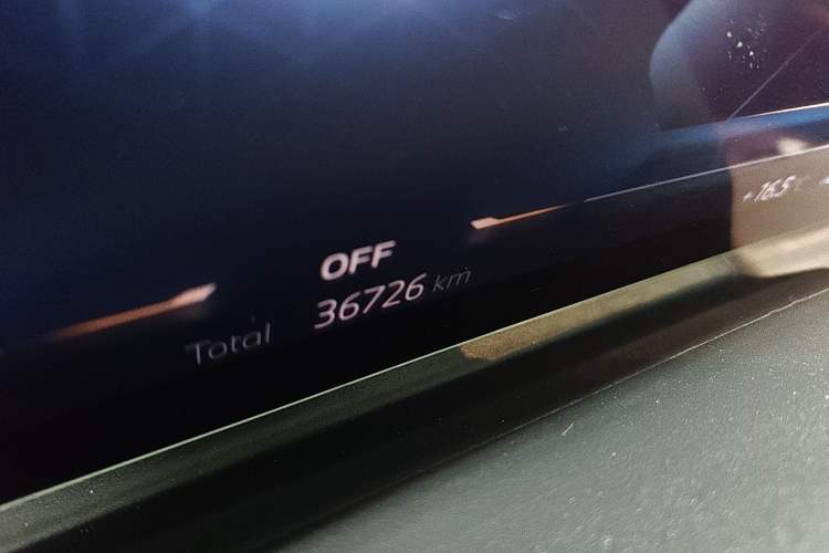 Used BMW X5 2023 xDrive 40Li M Sport Night Edition Package Odometer Close Up