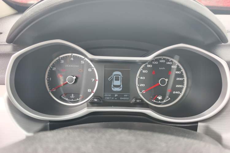 Used Geely Auto Emgrand X7 Sport 2016 1.8TD Automatic ZhiShang Model Odometer Close Up