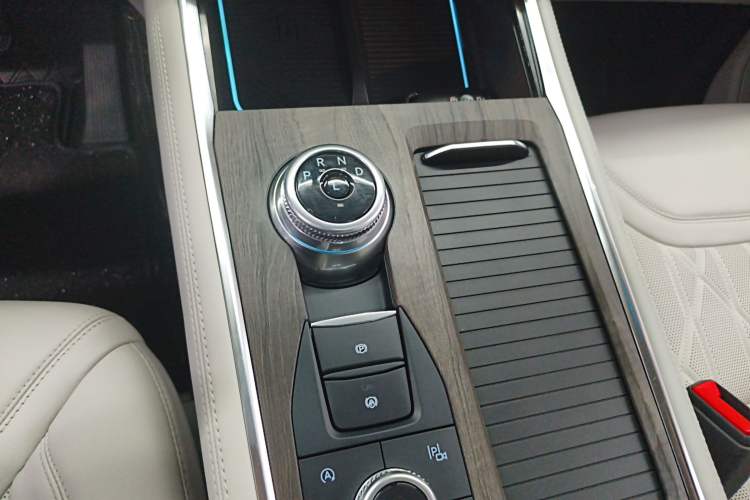 Used Ford Explorer 2023 EcoBoost 285 Four-Wheel Drive Red Gold Edition 6 Seats
