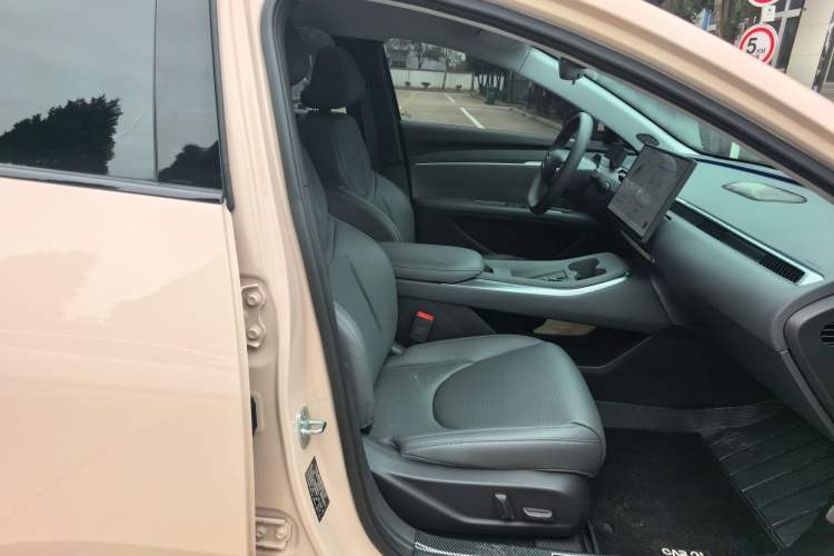 Used XPeng MONA M03 2024 620 with Ultra-Long Range