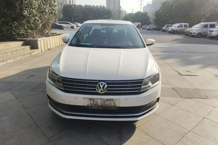 Used Volkswagen Lavida 2015 1.6L Manual Comfort Edition