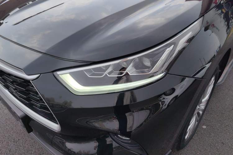 Used Toyota Highlander 2022 Dual-Engine 2.5L Four-Wheel Drive Prestige Version 7 Seats Left Front Headlight