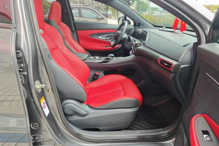 Used CHANGAN UNI-T 2020 1.5T Prestige Version