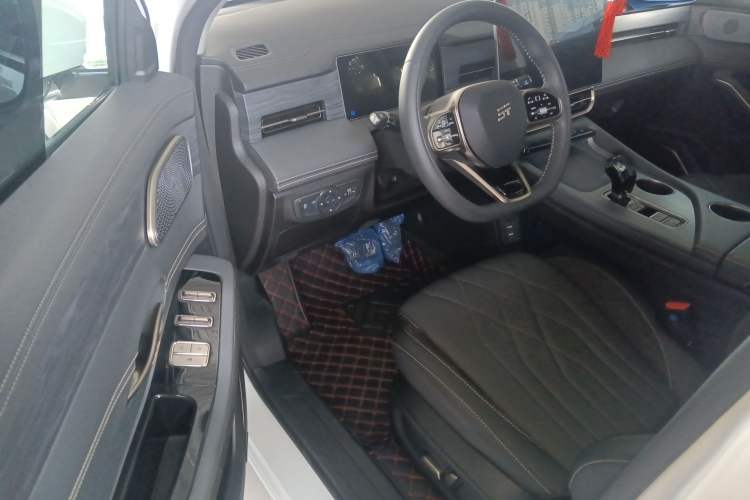 Used JETOUR X90 PRO 2024 2.0T DCT Luxury Edition 7 Seats