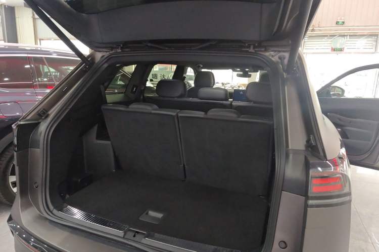 Used Volkswagen Teramont 2025 Tiguan Pro 450TSI Four-Wheel Drive Summit Edition
