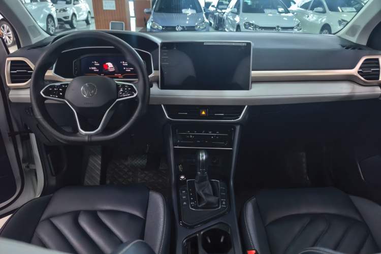 Used Volkswagen Tharu 2023 300TSI Two-Wheel-Drive Full Moon Edition
