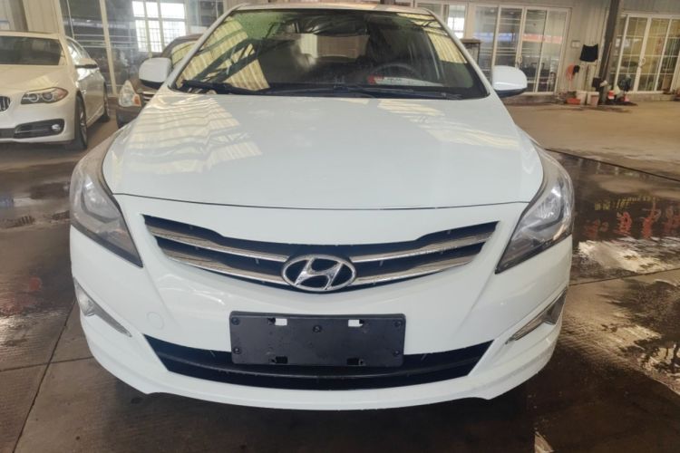 Used Hyundai Verna (older generation) 2014 1.4L Manual Smart GLS Trim