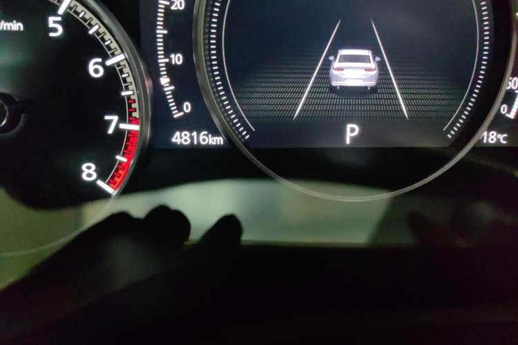 Used Mazda 3 Axela 2025 Model, 2.0L Automatic, Quality Elegance Edition