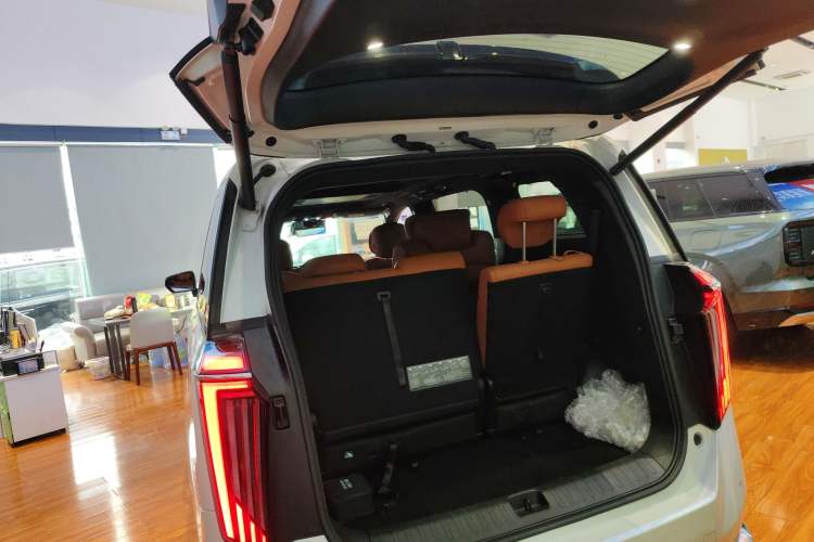 Used GAC Trumpchi Xiangwang M8 2025 Kunkun Series Ultra First-Class Cabin Exterior 9