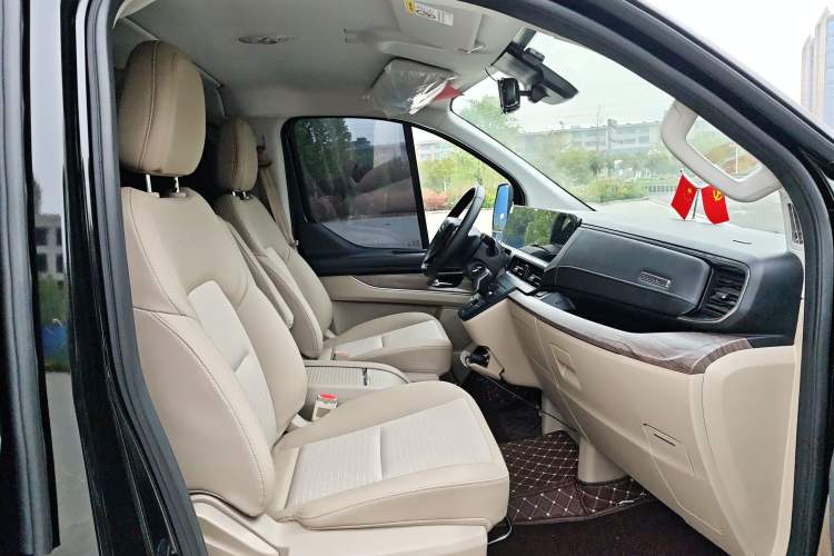 Used Ford Tourneo Custom 2023 2.0T Automatic Comfort Edition Right Front Seat