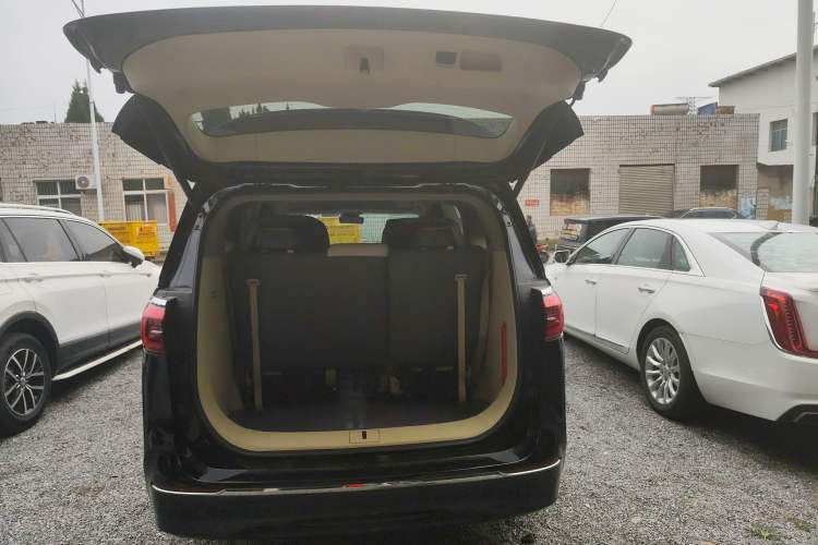 Used Buick GL8 2023 ES Lu Zun Deluxe Model