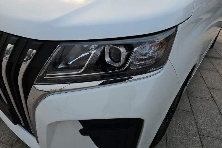 Used BAW Ruisheng Ace M7 2023 2.0L Automatic Long Wheelbase Enjoyment Version 7 Seats
