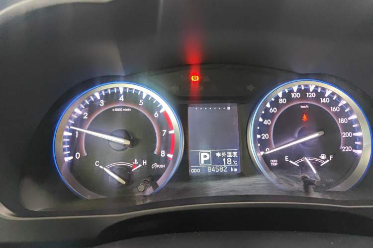 Used Toyota Highlander 2017 2.0T Four-Wheel Drive Luxury Edition 7 Seats Odometer Close Up