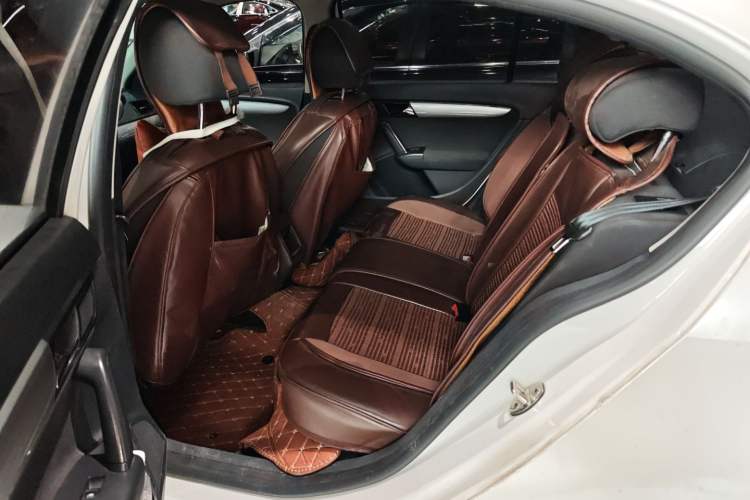 Used Volkswagen Lavida 2013 Revised Classic 1.6L Automatic Fashion Edition
