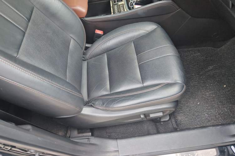 Used GAC Trumpchi GS7 2017 320T Two-Wheel-Drive Luxury Smart Connectivity Model